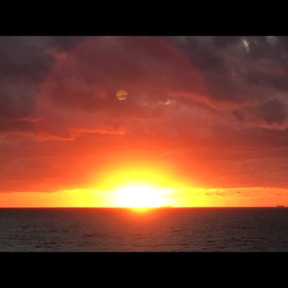 Meet your Posher, Lisa - Picture 1 of 1